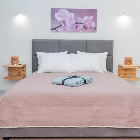 As Alesias Suites.room 12. Apartamento Rhodes City