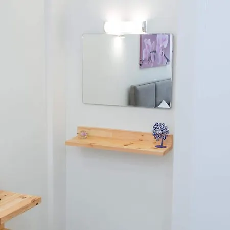 شقة As Alesias Suites.room 12.